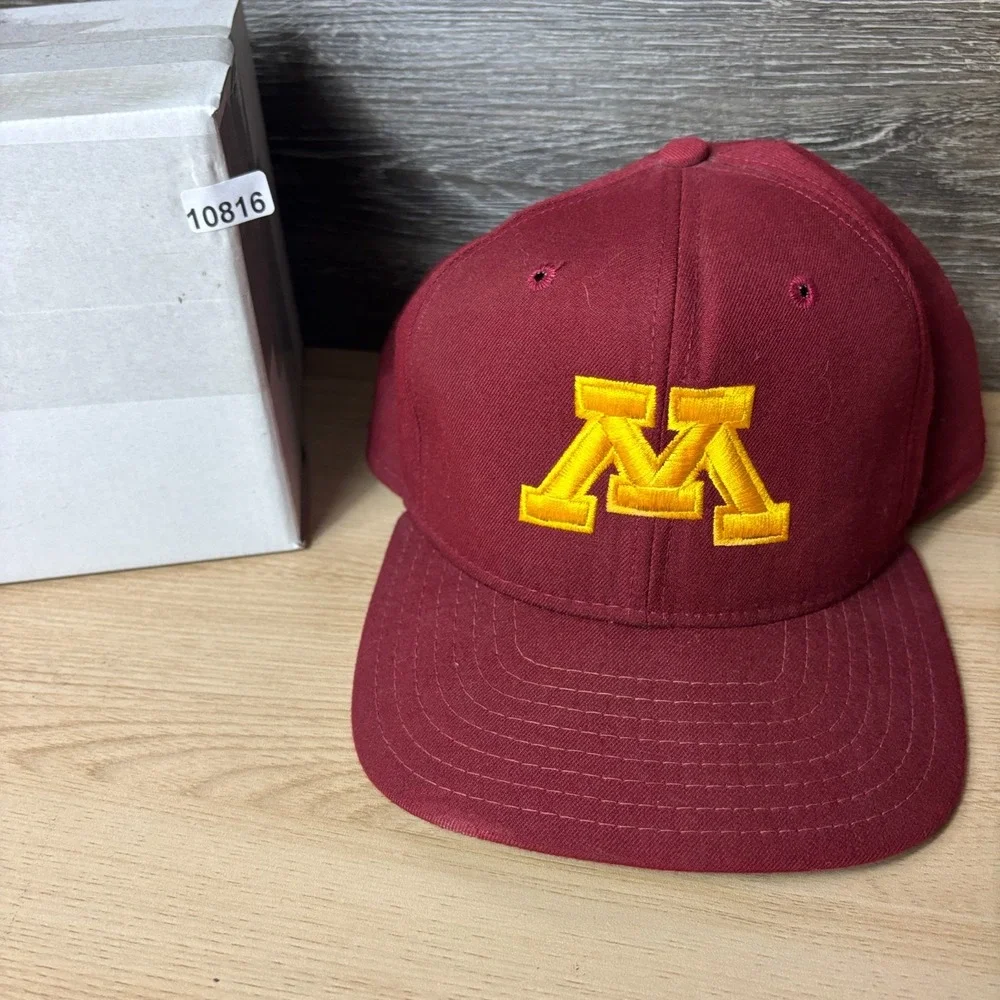Vintage Minnesota Golden Gophers Hat Cap Snap Back Maroon Gold New Era 90s